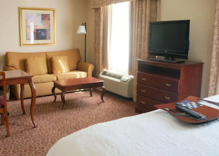 Hotel Hampton & Kingman
