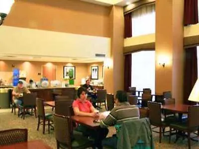 Hotel Hampton & 3*