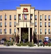 Hampton & Hotel 3*